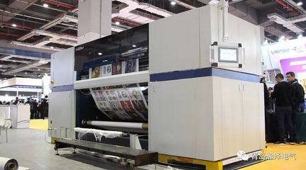 創(chuàng)新引領(lǐng)未來 同步雙面數(shù)碼印染機(jī)驚艷亮相，紹興浴簾印花廠率先預(yù)定